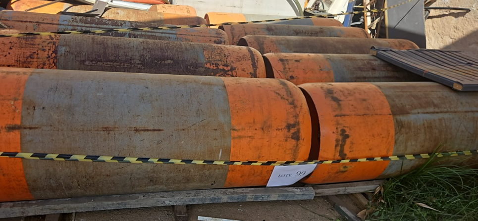 Foto de SUCATA DE 10 CILINDROS DE AÇO PARA ARMAZENADAMENTO DE CLORO (VAZIO) COM CAPACIDADE ESTIMADA DE 900KG