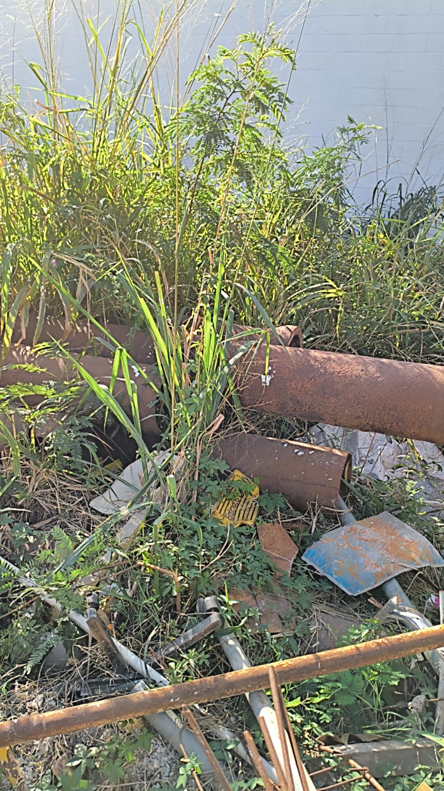 Foto de SUCATA DE TUBOS DE FERRO FUNDIDO