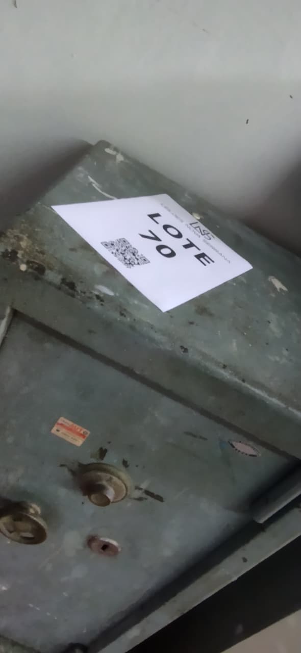 Foto de SUCATA DE 03 (TRÊS) COFRES
