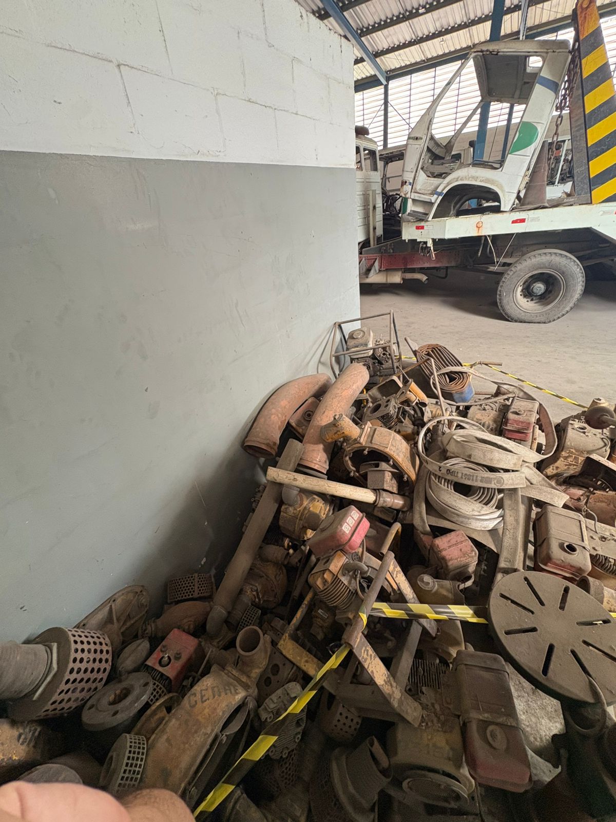 Foto de SUCATA DE BOMBA DE SUCÇÃO